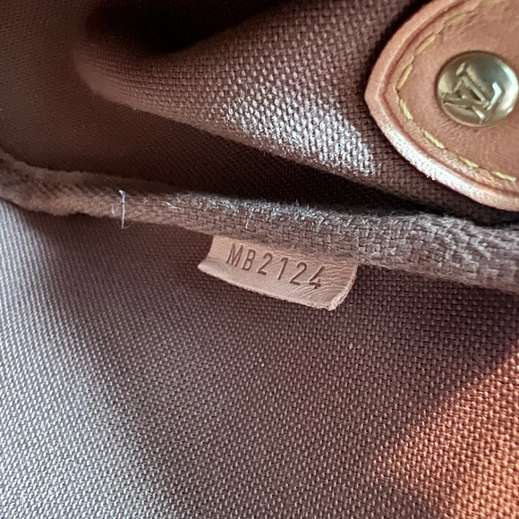 EVA AUTHENTIC LOUIS VUITTON BAG - Picture 9 of 16